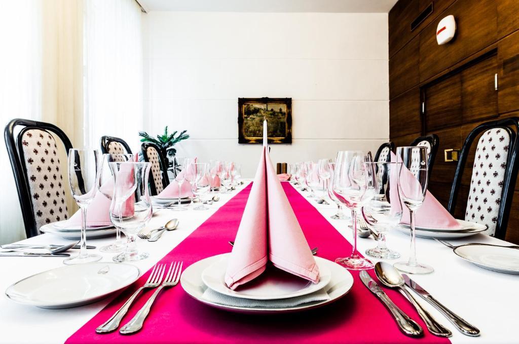 ברנו Hotel Slavia מראה חיצוני תמונה