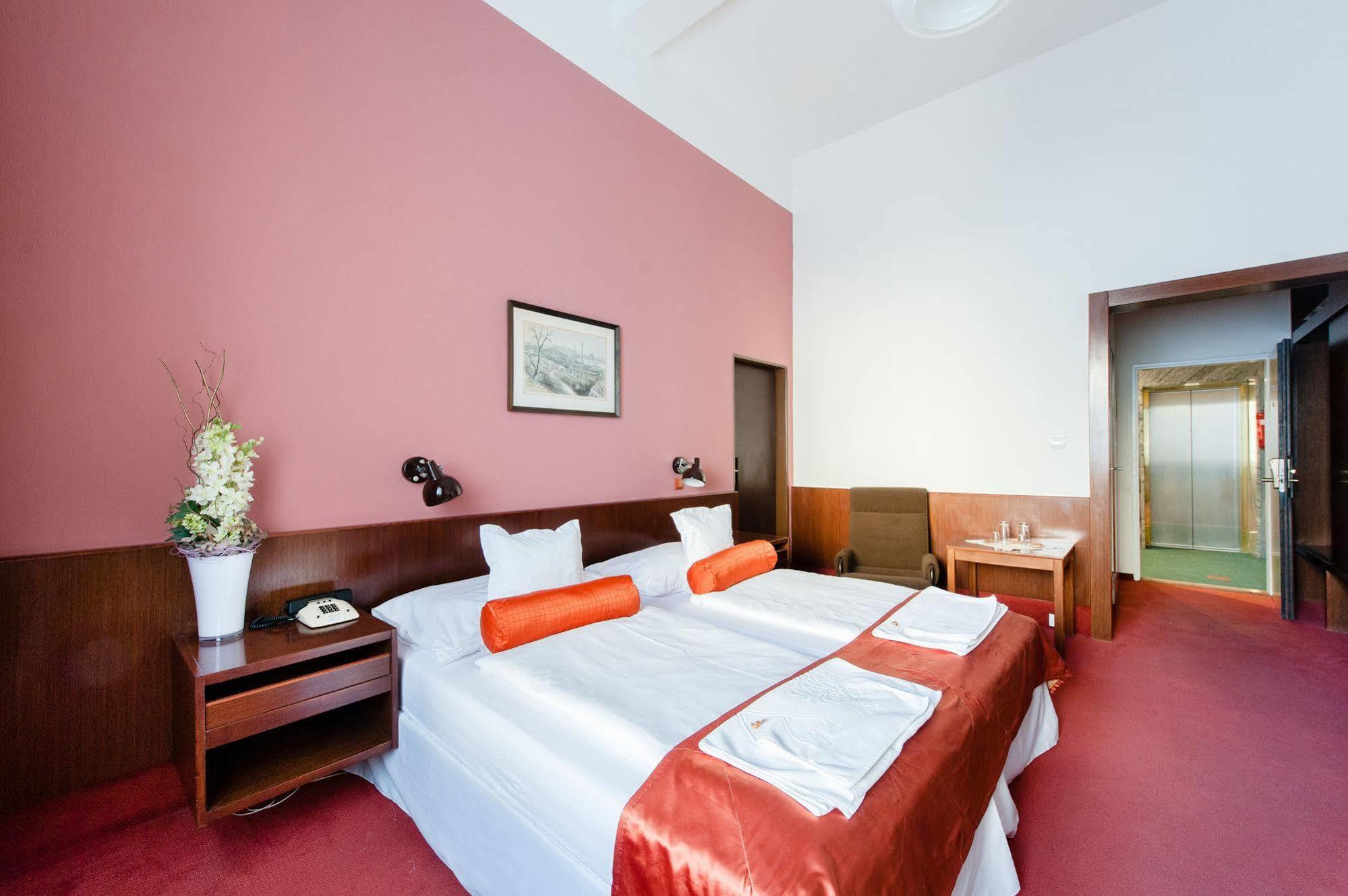 ברנו Hotel Slavia מראה חיצוני תמונה