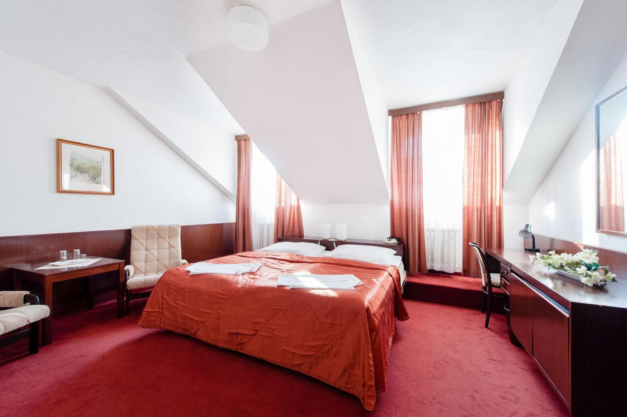 ברנו Hotel Slavia מראה חיצוני תמונה
