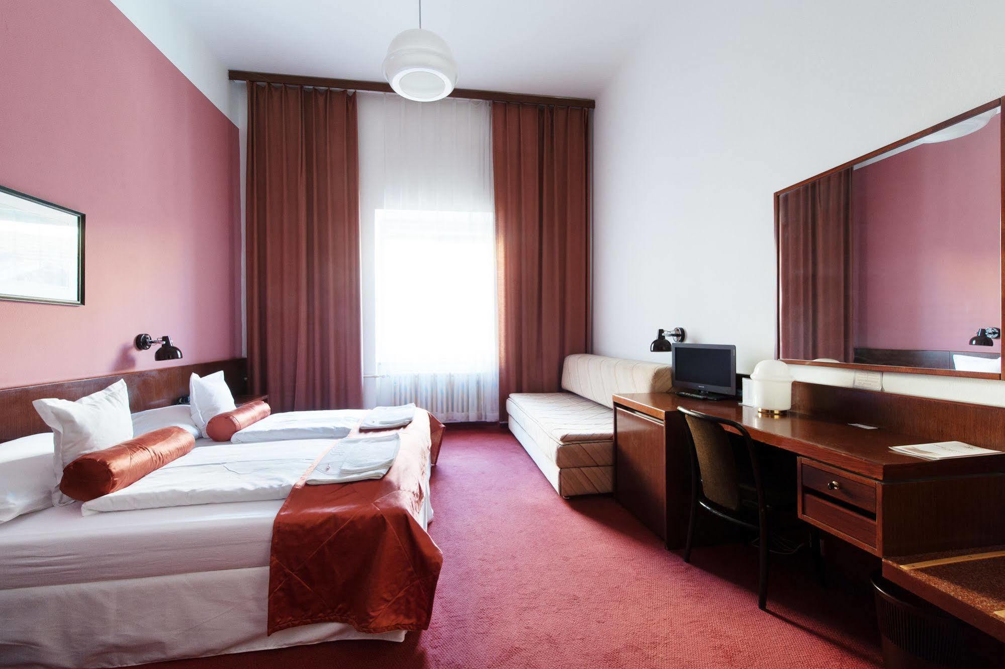 ברנו Hotel Slavia מראה חיצוני תמונה