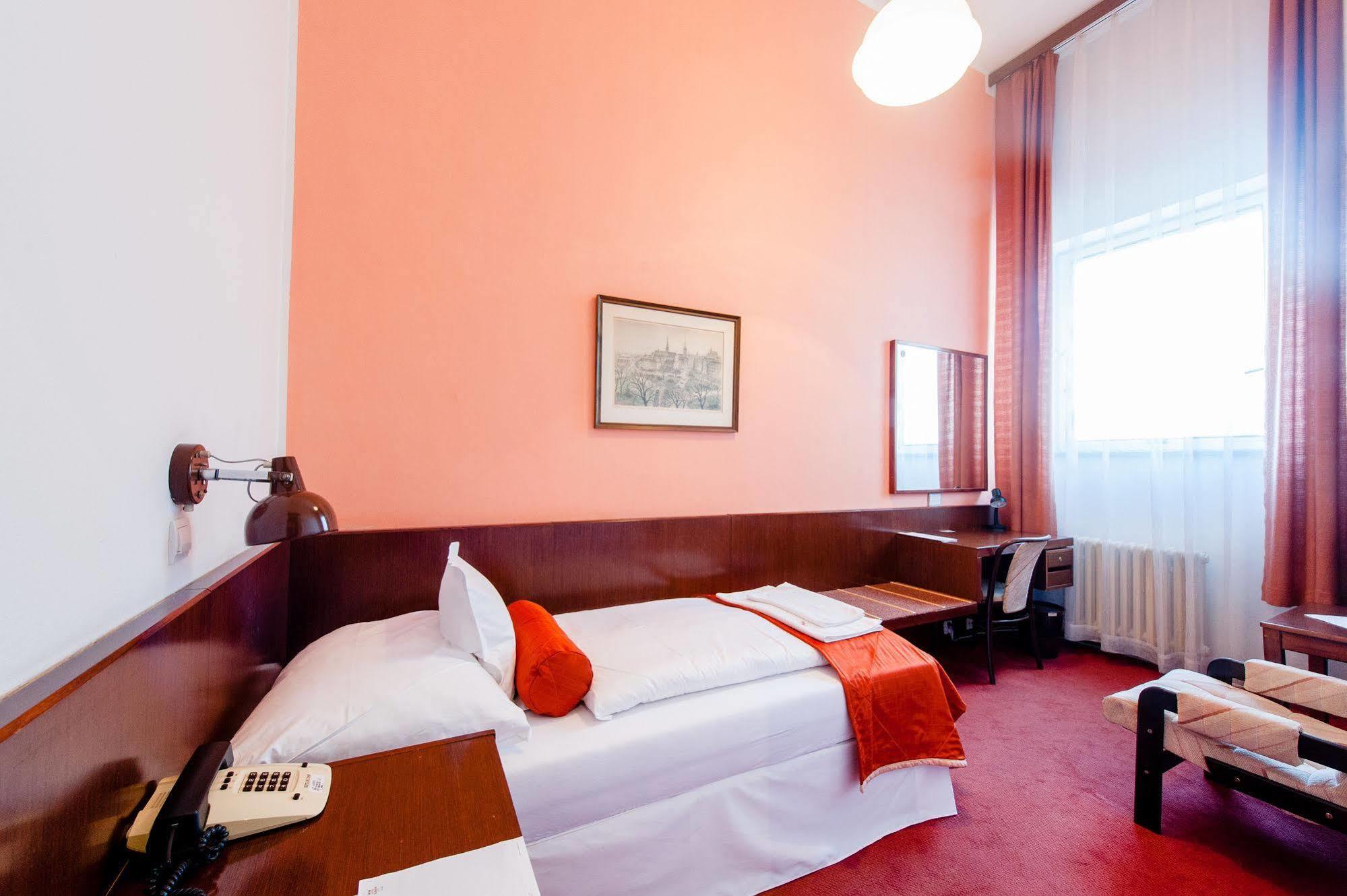ברנו Hotel Slavia מראה חיצוני תמונה